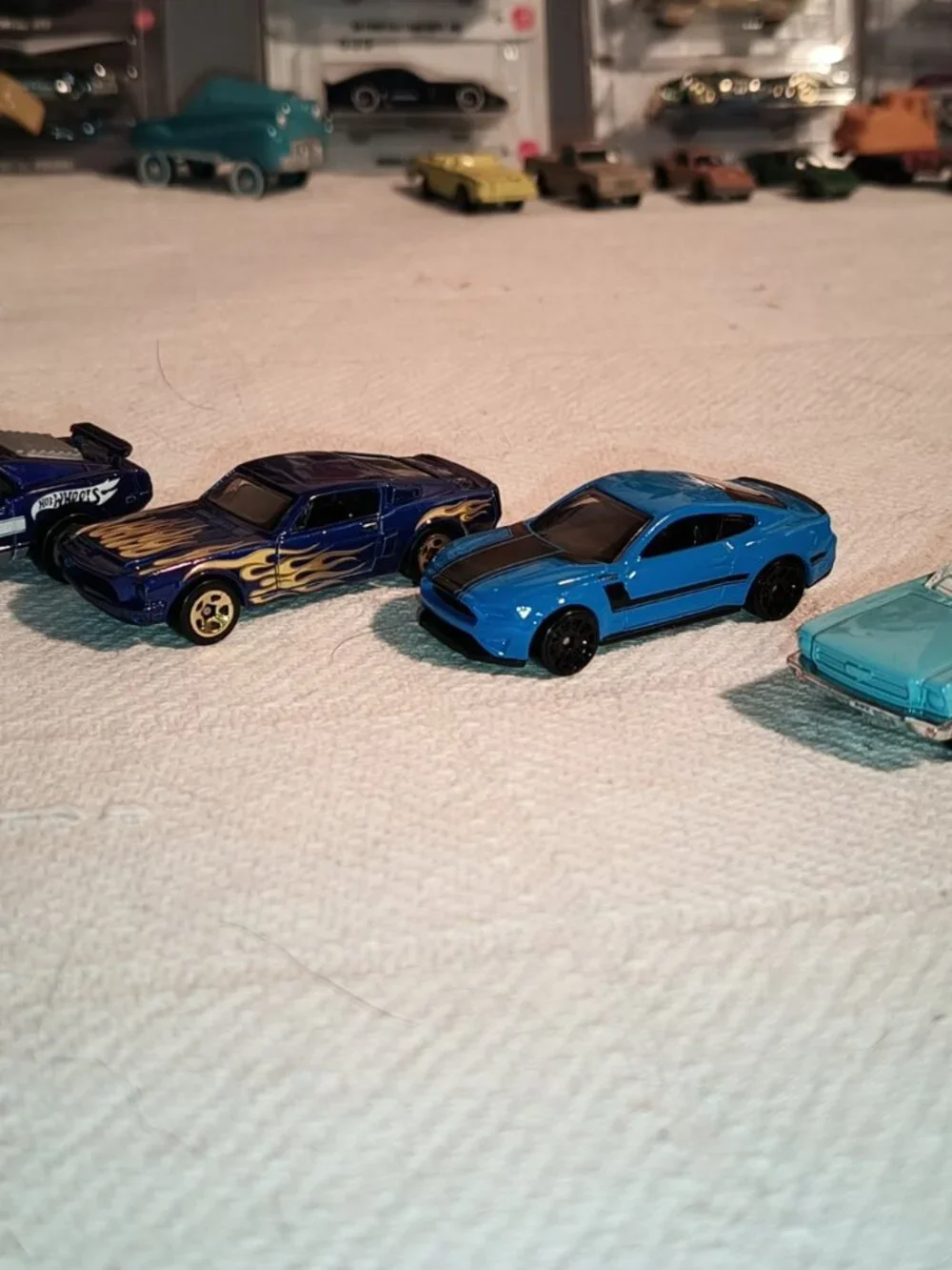 HOT WHEELS & MATCHBOX FORD MUSTANG 4-CAR LOT